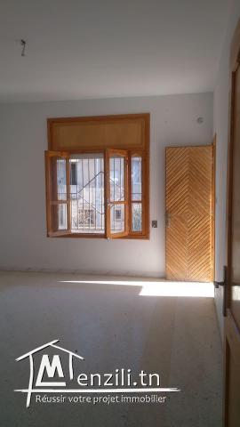 étage de villa sise à bouassida sfax km4 à louer