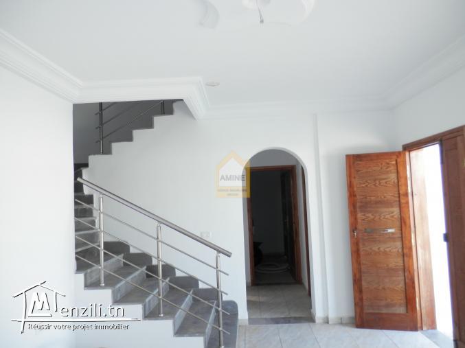 Magnifique villa avec piscine à vendre à coté de la mer Djerba Aghir