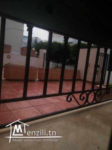 Un superbe s+2 au Ennasr 2 à double usage