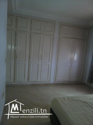 A Vendre  s+2 d'un une Résidence garder  avec un titre foncier