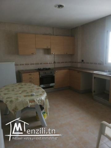 A Vendre  s+2 d'un une Résidence garder  avec un titre foncier