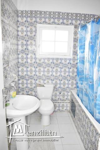 A vendre  un appartement S+3 au 4 éme étage