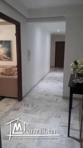 A vendre S+3  MENZAH 7bis à côté de l’école « La Fontaine »