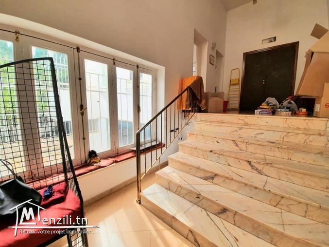 Réez de chaussée en duplex à Menzah 9