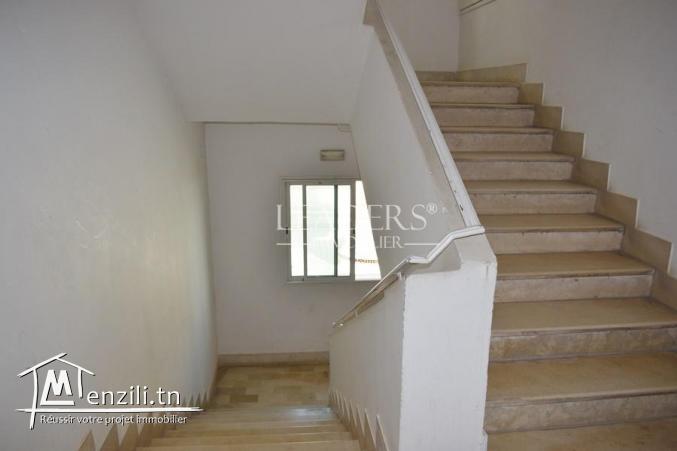 A vendre un appartement à Elwahat