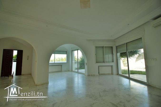 Lumineuse villa à Gammarth