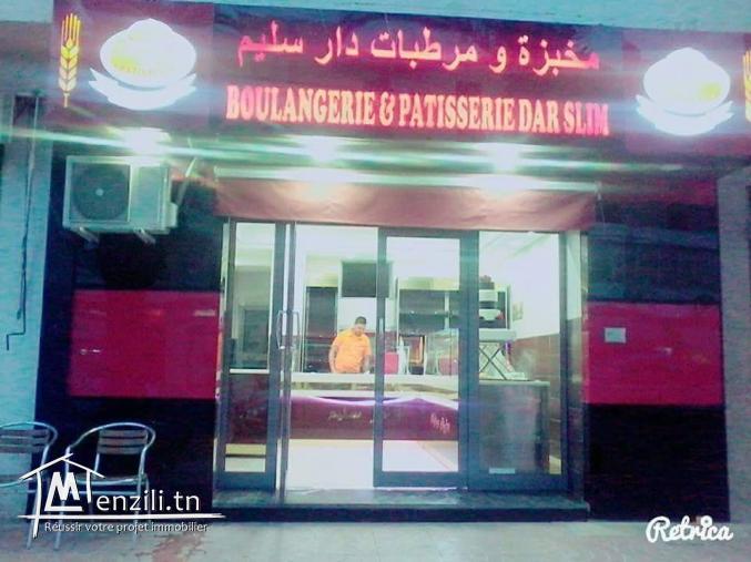 محلات تجارية في الطابق الأرضي وشقتين في الطابق الأول