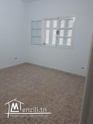 A vendre une villa S + 3 , jardin et guarage au KEF