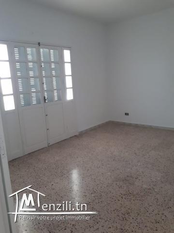 A vendre une villa S + 3 , jardin et guarage au KEF
