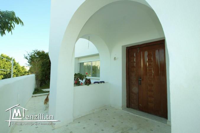 Coquette villa de 200 m2 à Gammarth