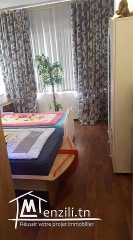 Un bel appartement S+2 à vendre à El Aouina