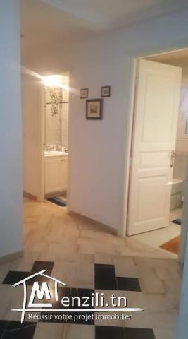 A vendre un appartement très haut standing avec balcon