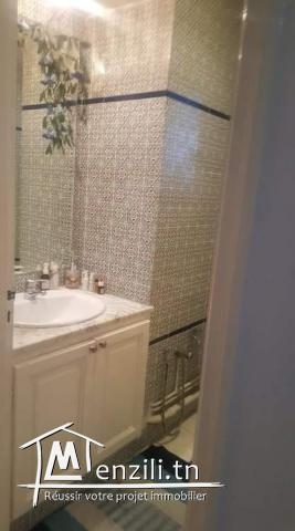 A vendre un appartement très haut standing avec balcon