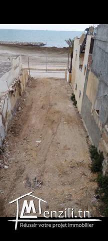 terrain sur le corniche d'hammam lif 10m*40m