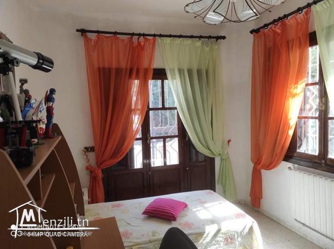 une villa sur deux niveaux de 300 m²