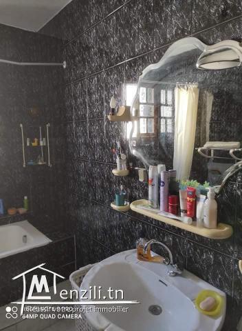 une villa sur deux niveaux de 300 m²