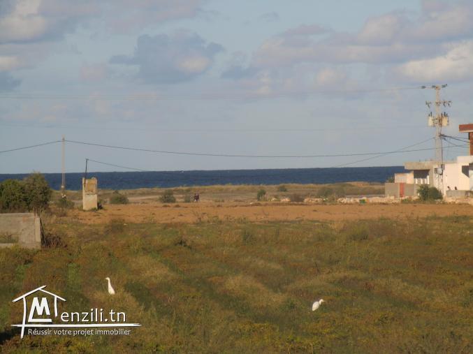 أرض للبيع بدار علوش مطلة عل بحر