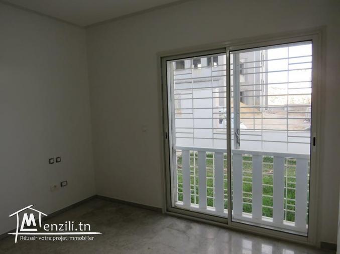 A vendre S +1 nouvellement construite à ennasr 2