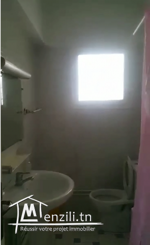 A vendre un spacieux appartement à enaser à côté de la poste