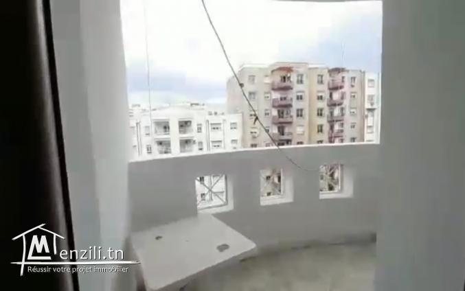 À vendre un joli s+1 à ENNASER avec meubles