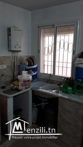 فيلا مع حديقة كبيرة