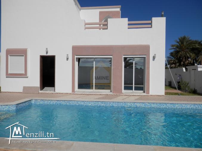Belle villa+piscine titre bleu zone touristique Midoun Djerba