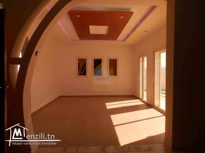 Belle villa+piscine titre bleu zone touristique Midoun Djerba