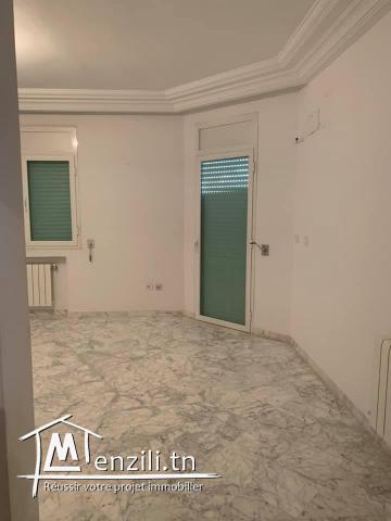 A louer un appartement s+3 spacieux haut standing