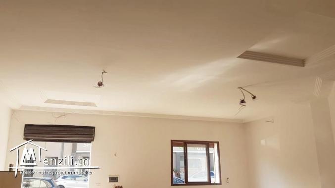 Vente d'un local commercial de 120m² à Hammam chatt 51265157