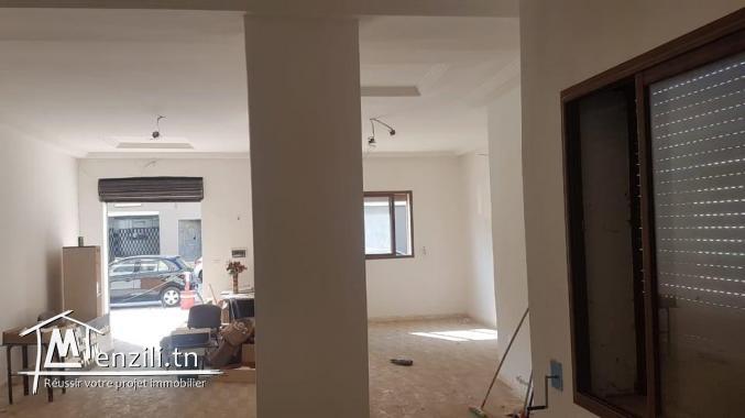 Vente d'un local commercial de 120m² à Hammam chatt 51265157
