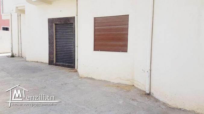 Vente d'un local commercial de 120m² à Hammam chatt 51265157