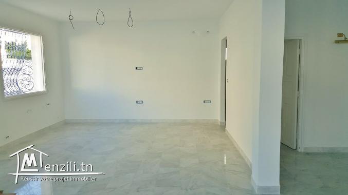 Villa jumelée au coeur de la Marsa