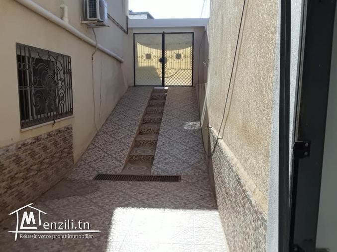 Spacieuse maison sans meubles Hammamet