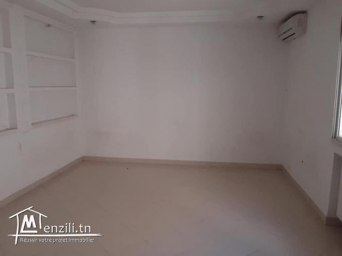 Spacieuse maison sans meubles Hammamet