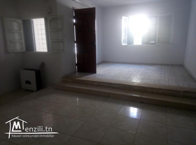 A VENDRE UN RDC A BORJ LOUZIR  ARIANA