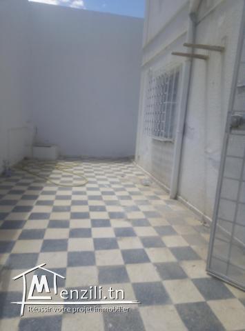 A VENDRE UN RDC A BORJ LOUZIR  ARIANA