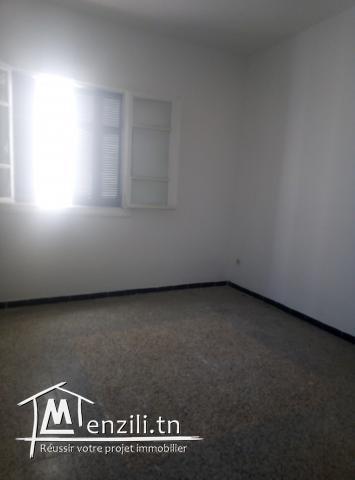 A VENDRE UN RDC A BORJ LOUZIR  ARIANA