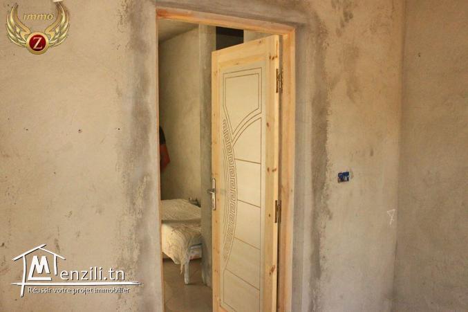 A vendre une maison s+2 deuxième position à la route principal de Kélibia