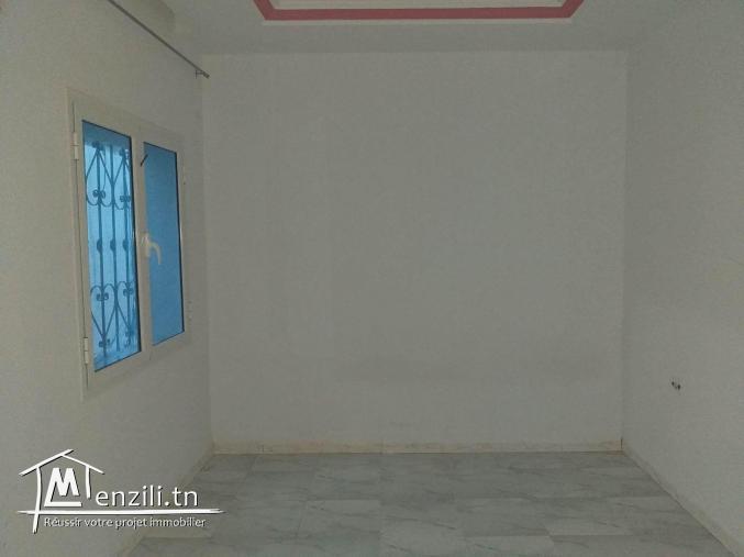 maison à vendre 105 m2 à Monastir (cité sidi nasser) Tél: 97717457