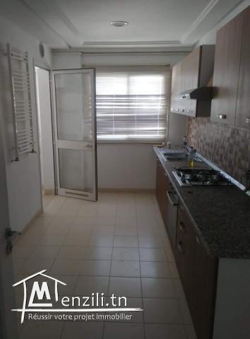 Bureau dans un état impeccable