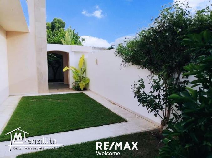 location RDC de villa avec jardin à la Marsa