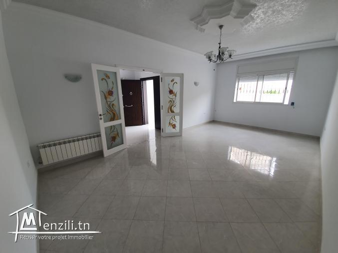 À Louer rez-de-chaussée Villa