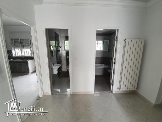 À Louer rez-de-chaussée Villa