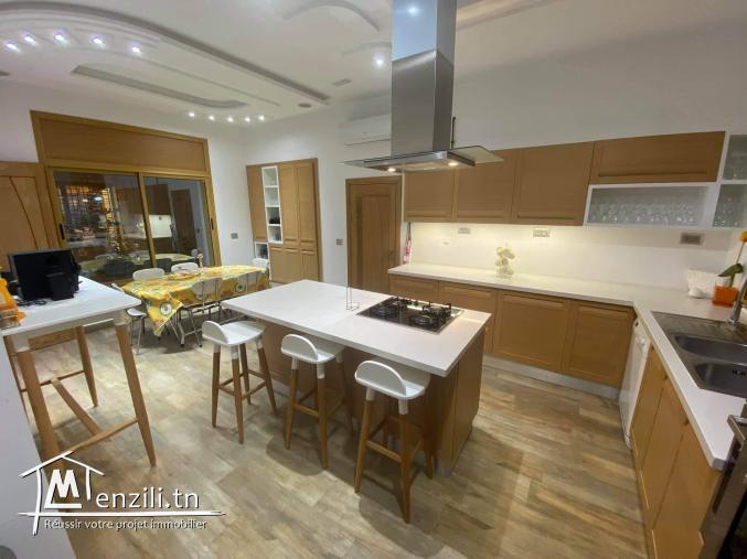 a vendre une jolie villa tres luxieuse à route teniour