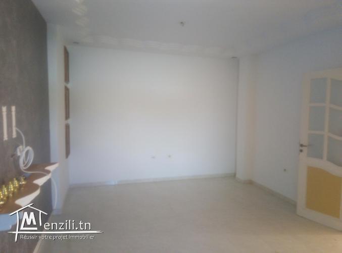 A VENDRE UNE MAISON ARIANA