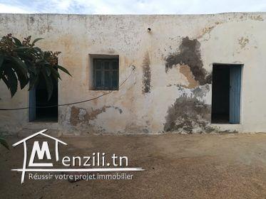 دار عربي للبيع في وسط مدينة الهوارية