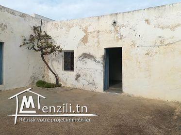 دار عربي للبيع في وسط مدينة الهوارية