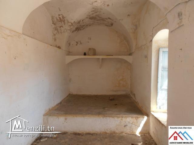 Maison style arbi ds 2061m2 à el haouaria 8045