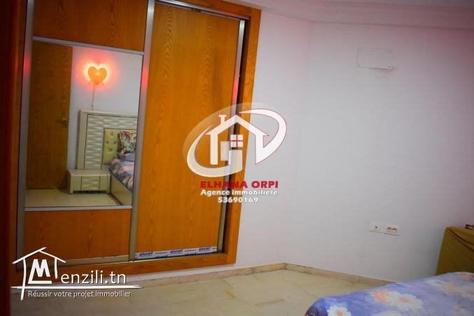 A VENDRE APPARTEMENT S+1 VUE SUR MER ET PIED DANS L'EAU