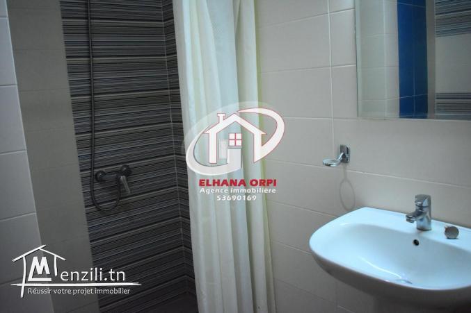 A VENDRE APPARTEMENT S+1 VUE SUR MER ET PIED DANS L'EAU